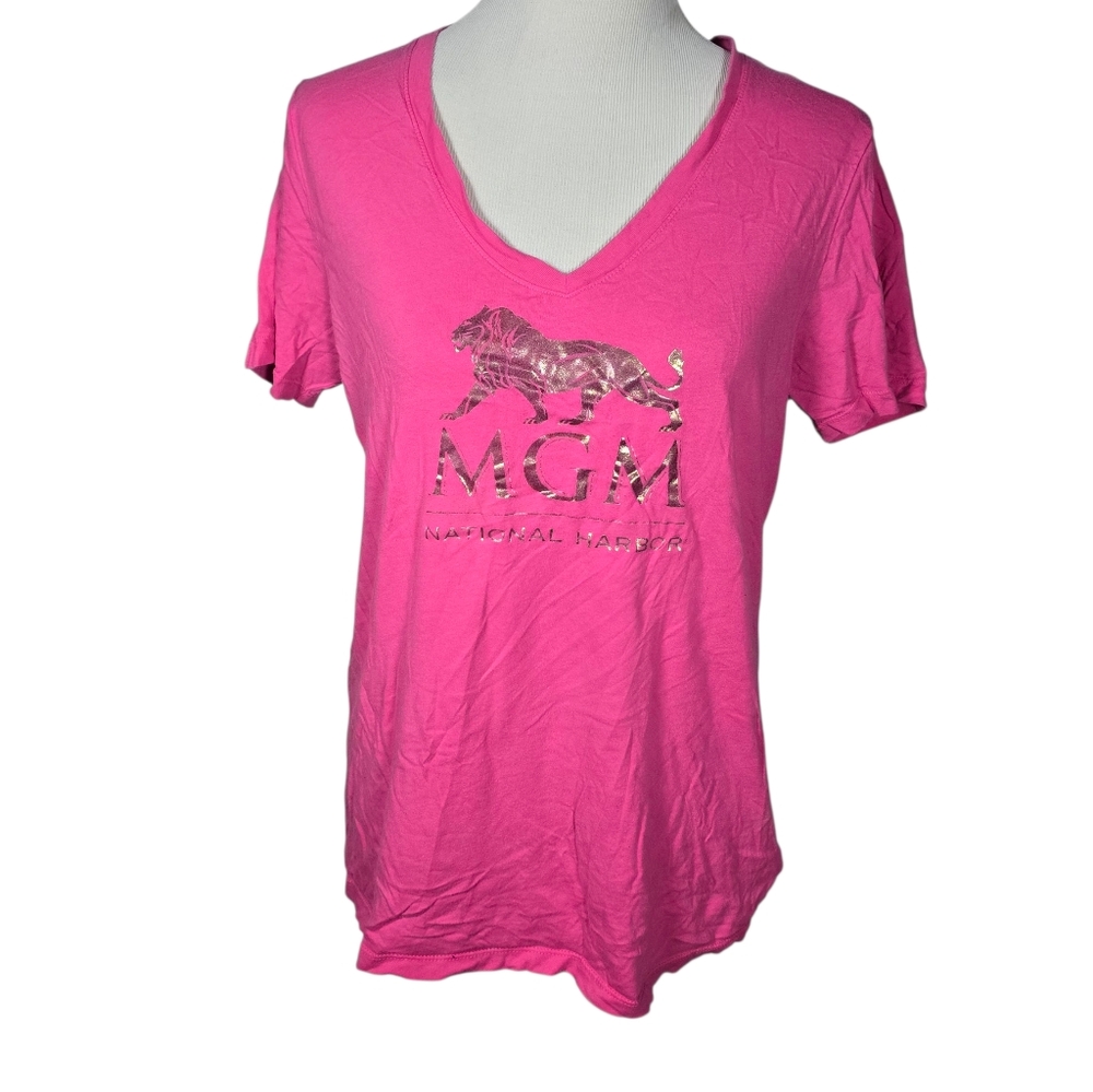 MGM Resorts MGM National Harbor 2XL Pink Cotton V-Neck T-Shirt